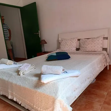 Casa Da Oliveira - 2 Bedrooms In 3*