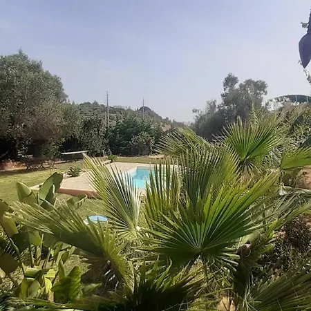 2 Bedrooms House In