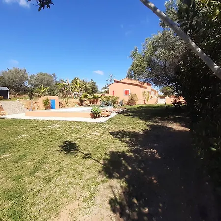 2 Bedrooms House In *