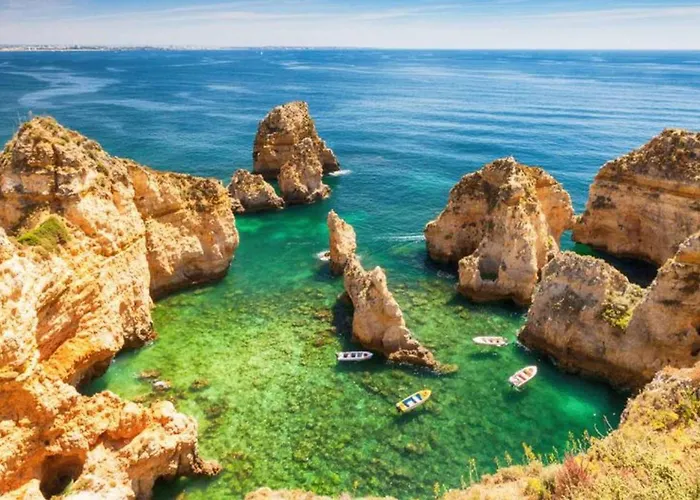 Casa Da Oliveira - 2 Bedrooms In ゲストハウス